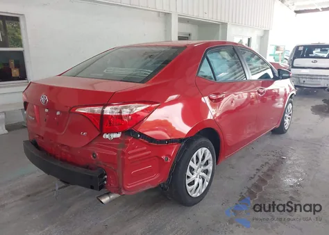 2018 Toyota Corolla Le z USA, uszkodzony, nr VIN 5YFBURHE4JP832983